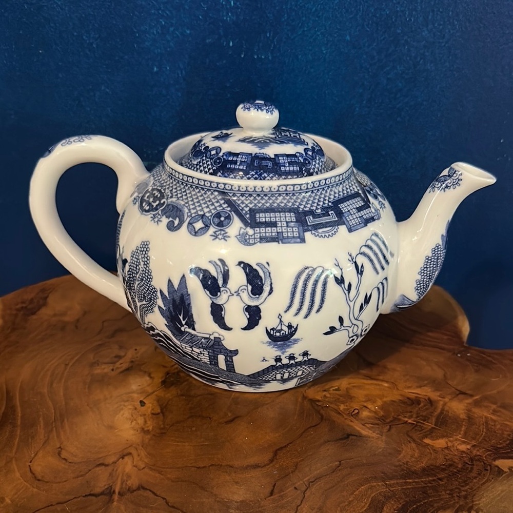 Vintage Mid Century Japanese Porch Blue Willow Tea Pot with Lid